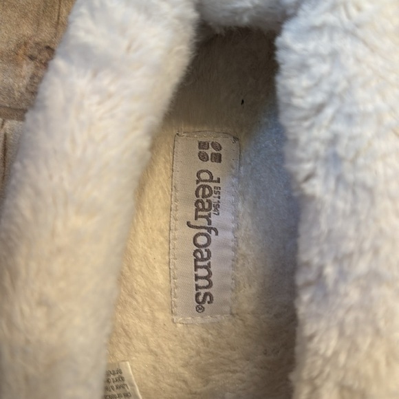 Dearfoams Tan Knit Slippers- small US 5-6 - Picture 3 of 4